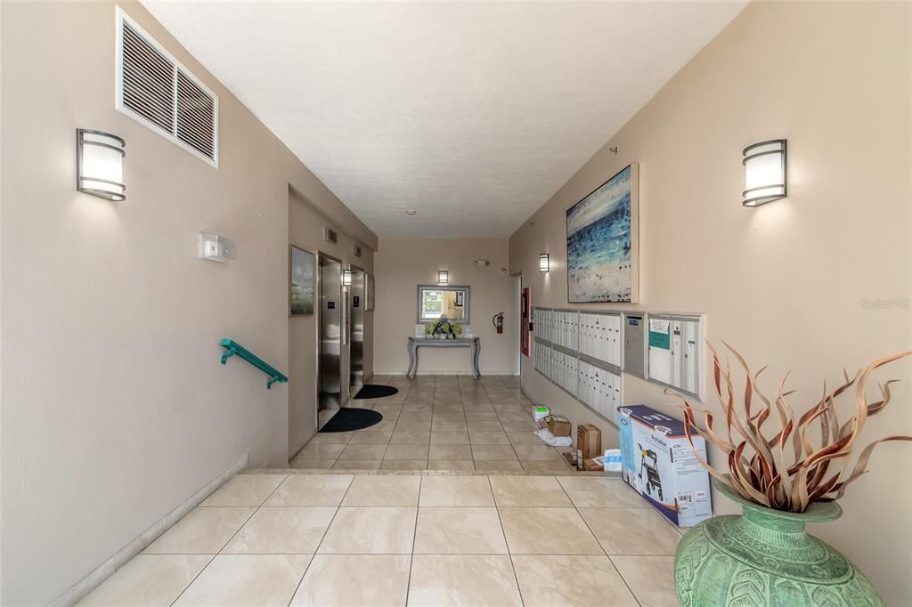 Active With Contract: $750,000 (3 beds, 3 baths, 2309 Square Feet)