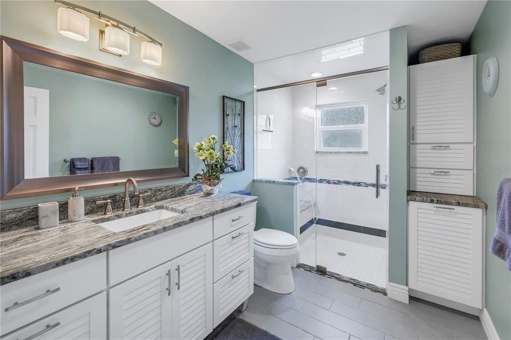 Recently Sold: $415,000 (3 beds, 2 baths, 1470 Square Feet)