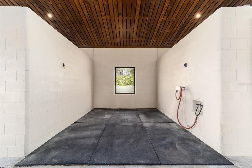 Indoor Washrack with hot/cold water