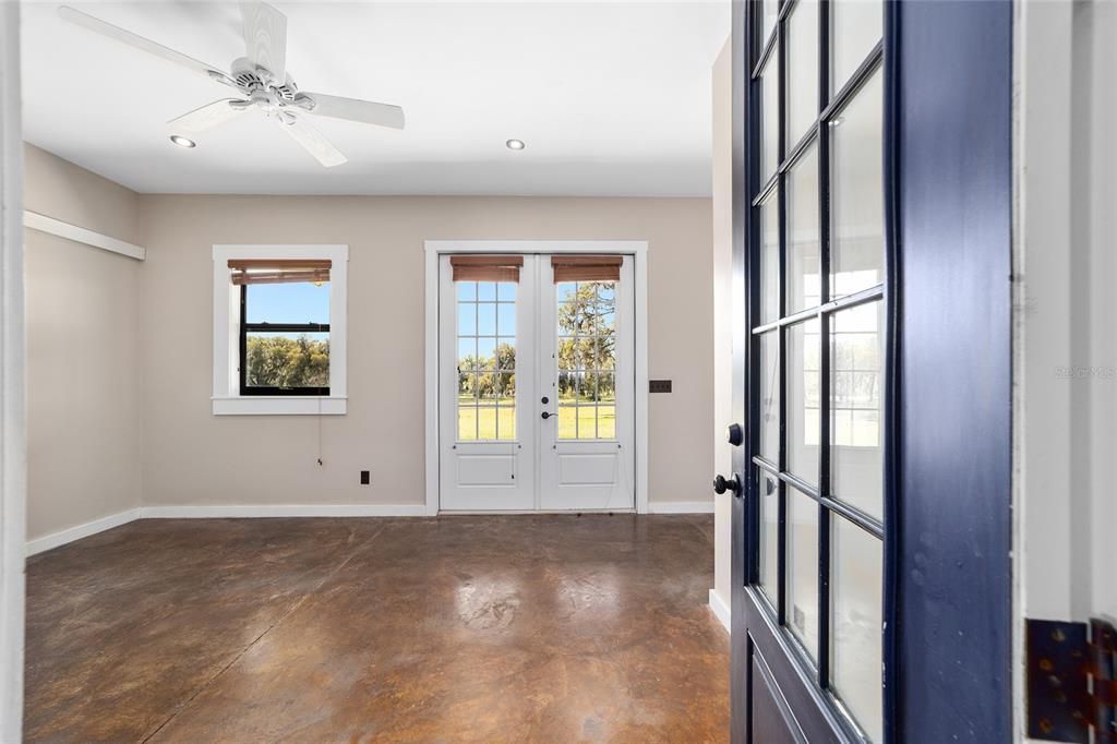 Recently Sold: $1,250,000 (1 beds, 1 baths, 2400 Square Feet)