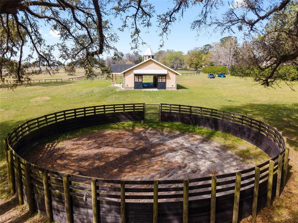 Round Pen