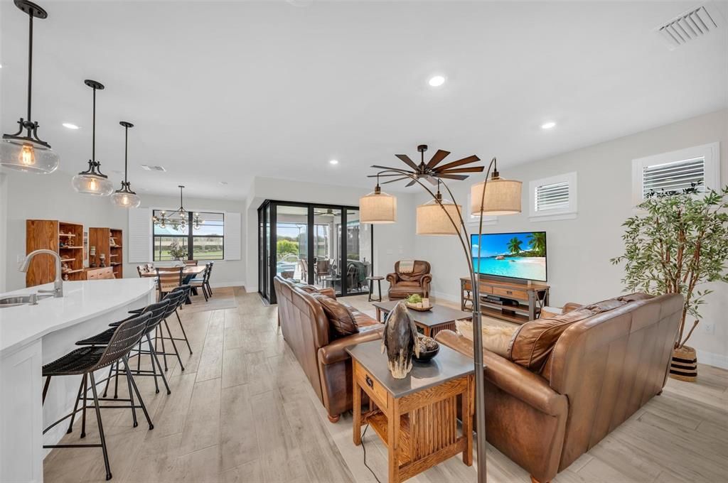 Recently Sold: $799,000 (2 beds, 2 baths, 1862 Square Feet)