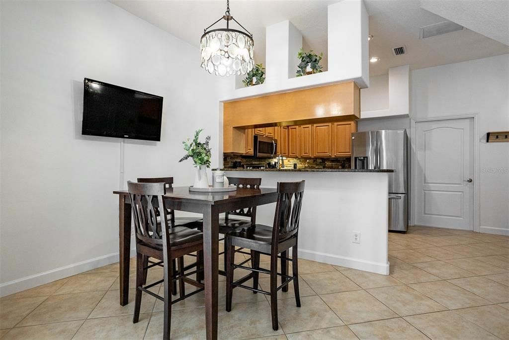 Active With Contract: $365,000 (2 beds, 2 baths, 1577 Square Feet)