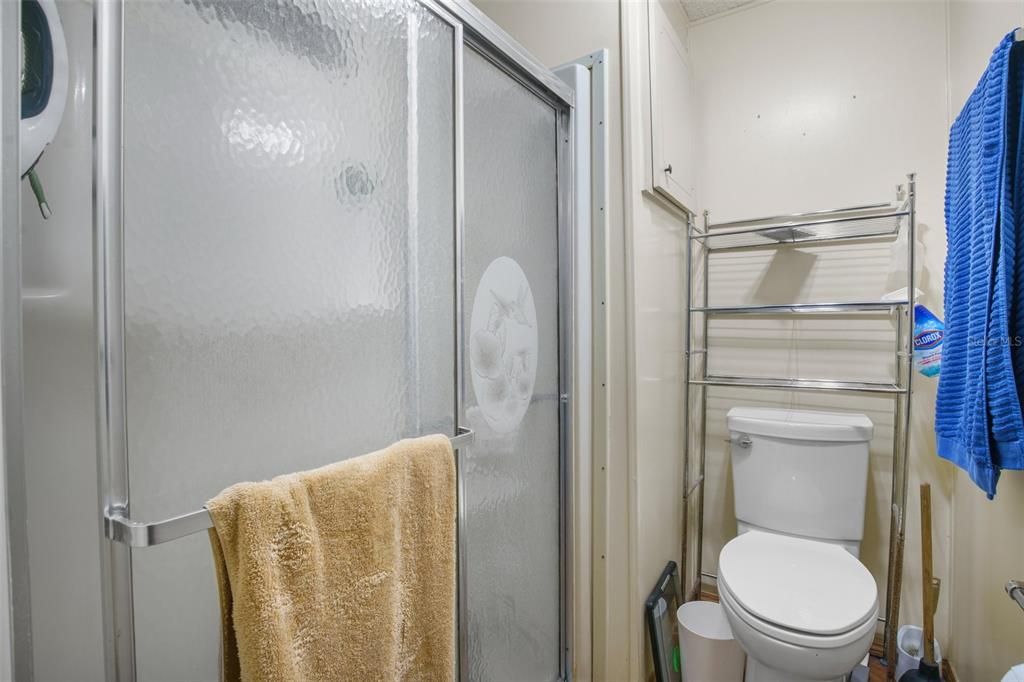 Active With Contract: $189,900 (2 beds, 2 baths, 1472 Square Feet)
