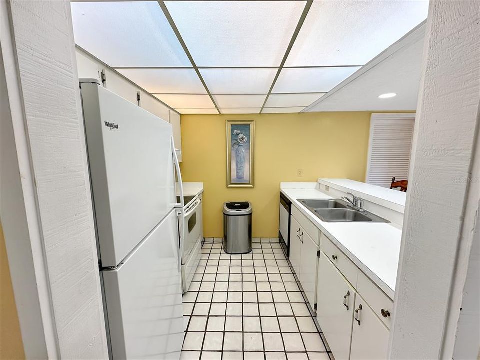For Sale: $136,500 (2 beds, 2 baths, 1123 Square Feet)