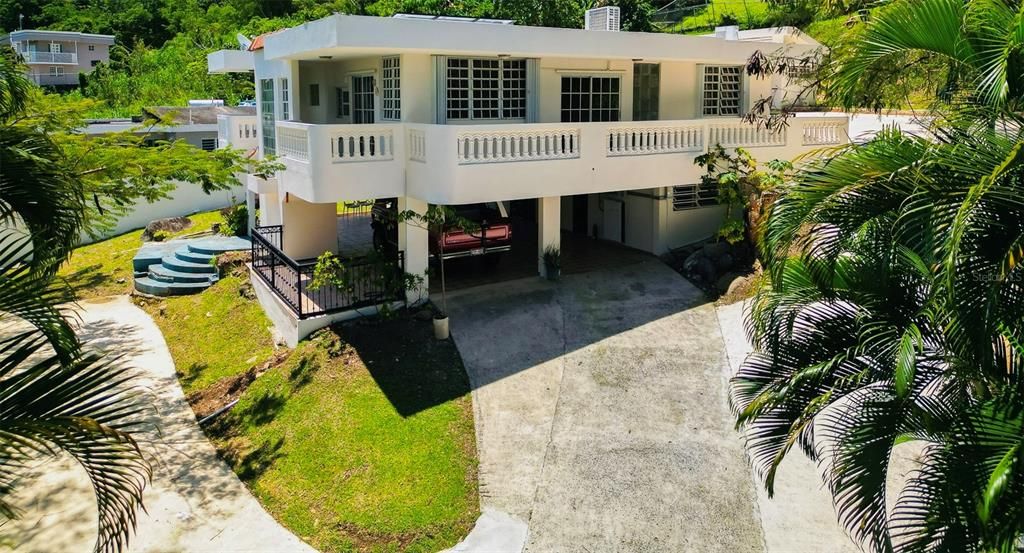 Vendido Recientemente: $330,000 (5 camas, 3 baños, 0 Pies cuadrados)