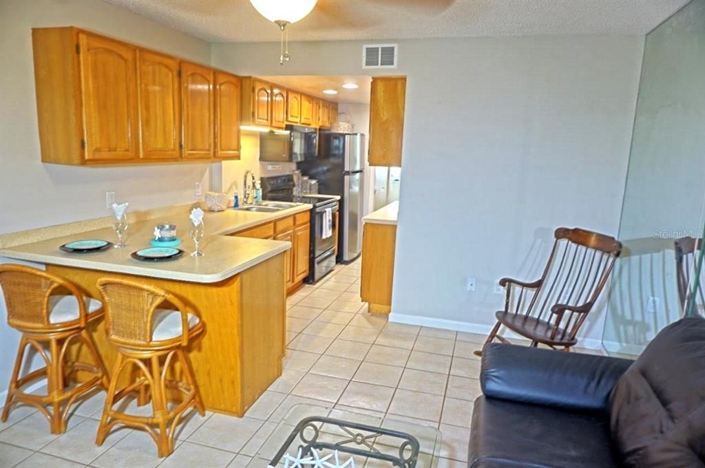For Sale: $142,000 (1 beds, 1 baths, 456 Square Feet)