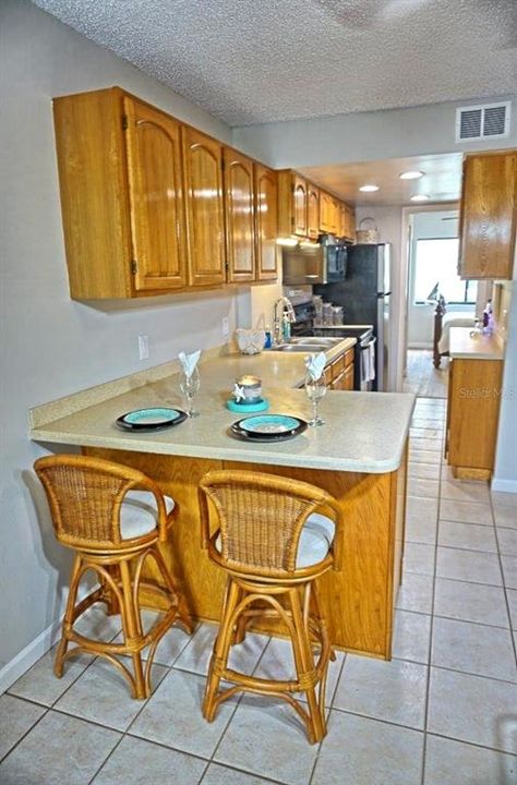 For Sale: $142,000 (1 beds, 1 baths, 456 Square Feet)
