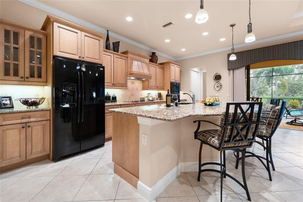 Recently Sold: $1,050,000 (3 beds, 2 baths, 2427 Square Feet)