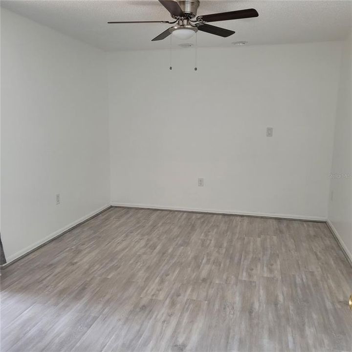 For Rent: $1,500 (2 beds, 1 baths, 925 Square Feet)