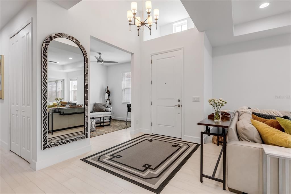 Recently Sold: $529,000 (2 beds, 2 baths, 1563 Square Feet)