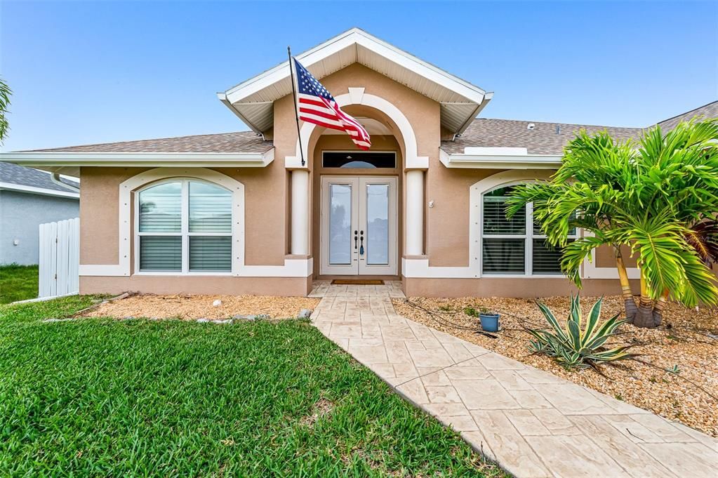 Active With Contract: $525,000 (4 beds, 3 baths, 2176 Square Feet)