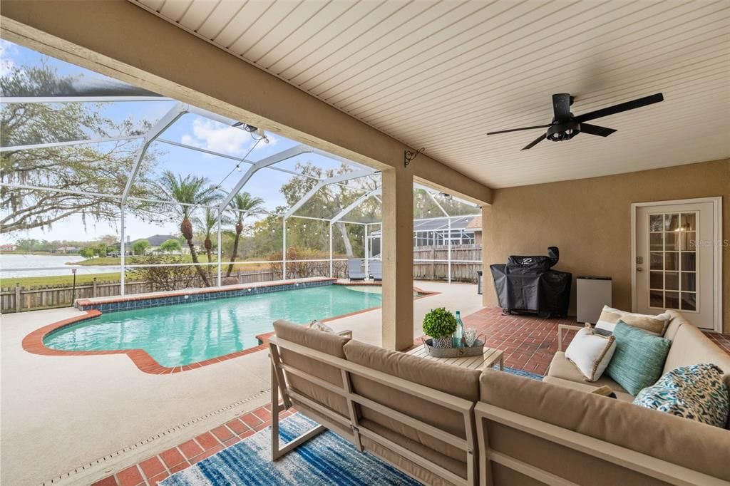 Active With Contract: $600,000 (4 beds, 3 baths, 2483 Square Feet)