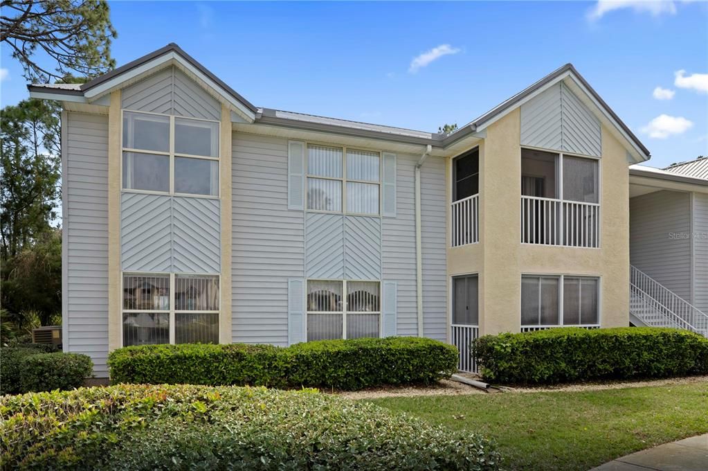 Vendido Recientemente: $165,000 (2 camas, 2 baños, 1070 Pies cuadrados)