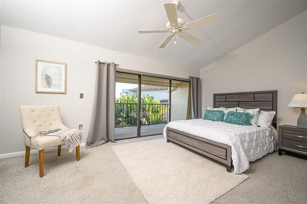 Recently Sold: $425,000 (2 beds, 2 baths, 1265 Square Feet)