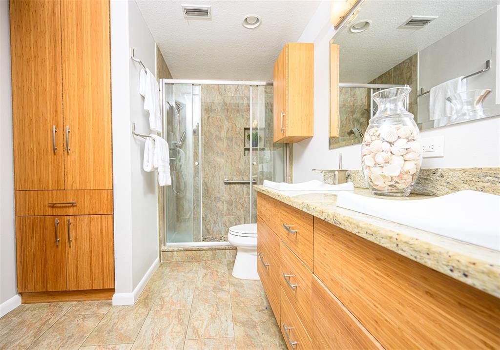 最近售出: $425,000 (2 贝兹, 2 浴室, 1265 平方英尺)