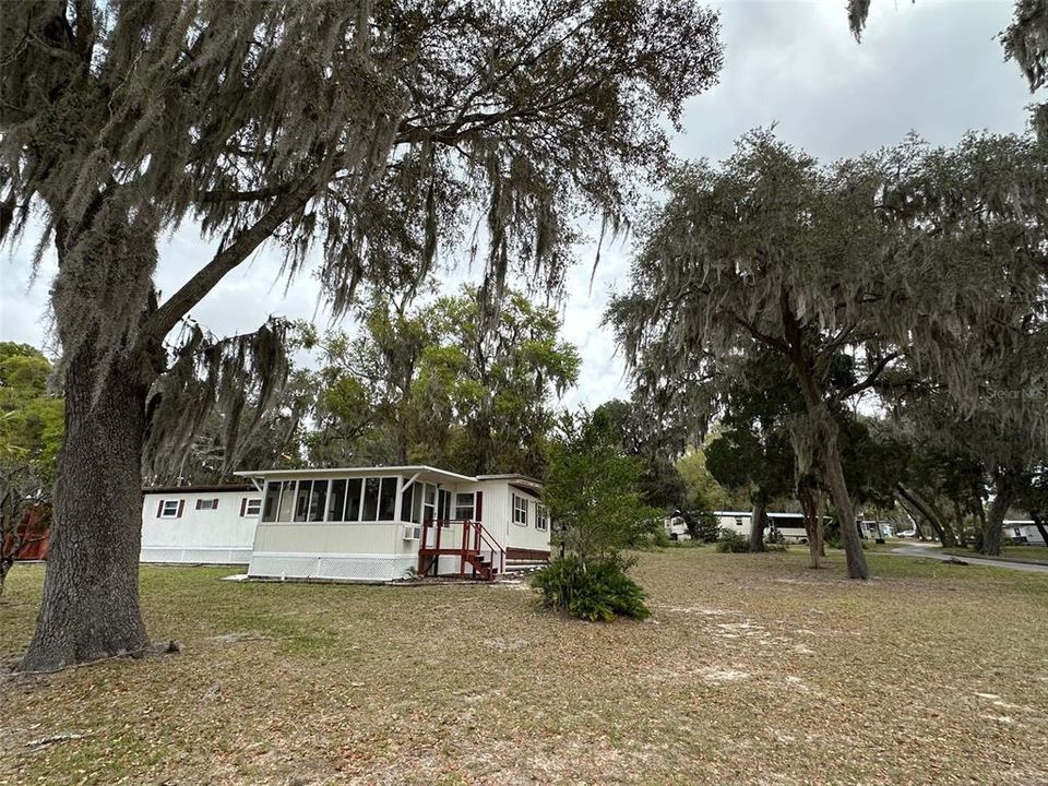 For Sale: $125,000 (4 beds, 2 baths, 1344 Square Feet)