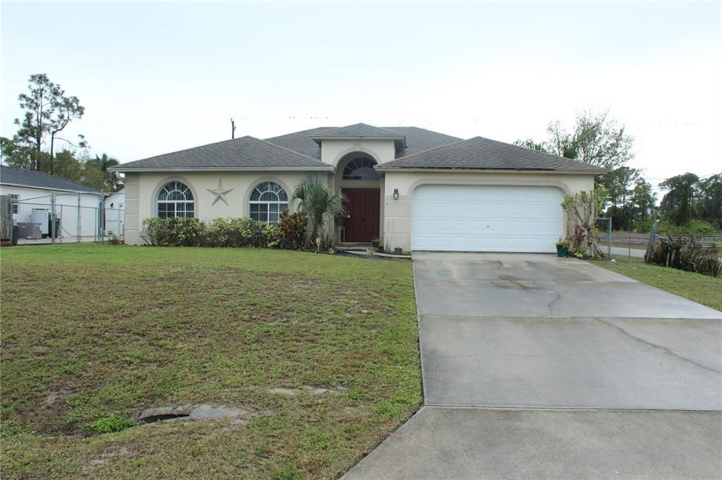 Recently Sold: $330,000 (4 beds, 2 baths, 1847 Square Feet)