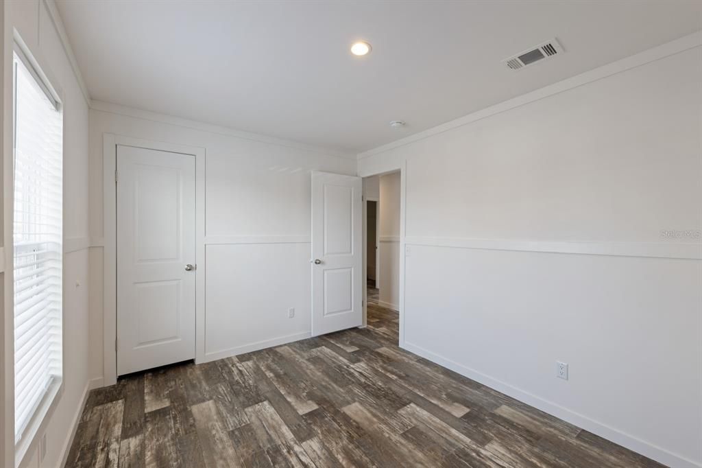 For Sale: $279,000 (3 beds, 2 baths, 1494 Square Feet)