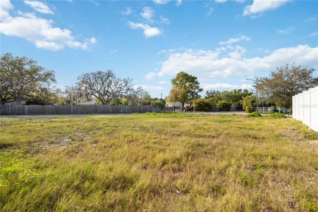 For Sale: $299,500 (0.20 acres)