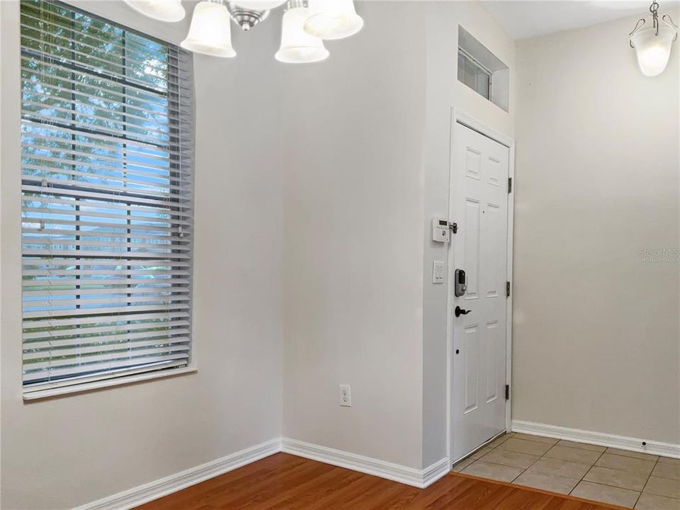 For Sale: $239,000 (2 beds, 2 baths, 1240 Square Feet)