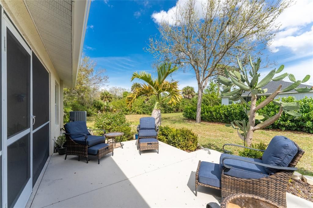 Recently Sold: $320,000 (3 beds, 2 baths, 1527 Square Feet)