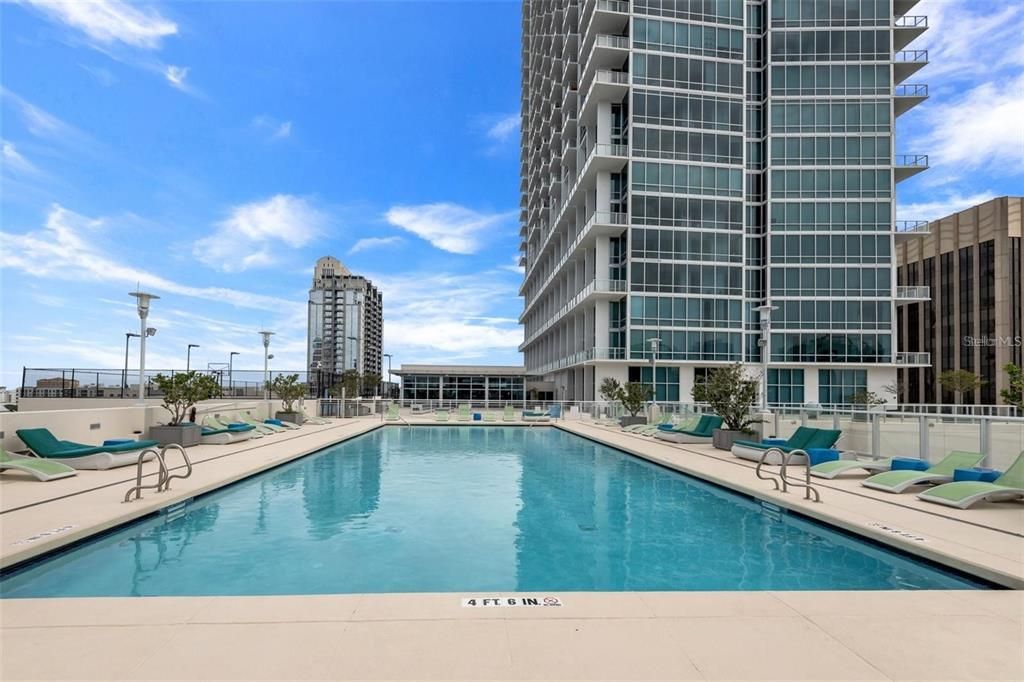 Recently Sold: $625,000 (2 beds, 2 baths, 1442 Square Feet)