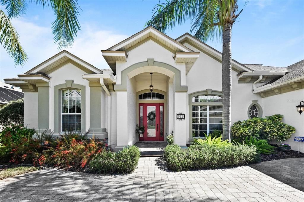 Active With Contract: $725,000 (5 beds, 4 baths, 2848 Square Feet)