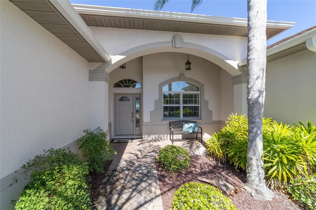 Recently Sold: $1,150,000 (3 beds, 2 baths, 2582 Square Feet)