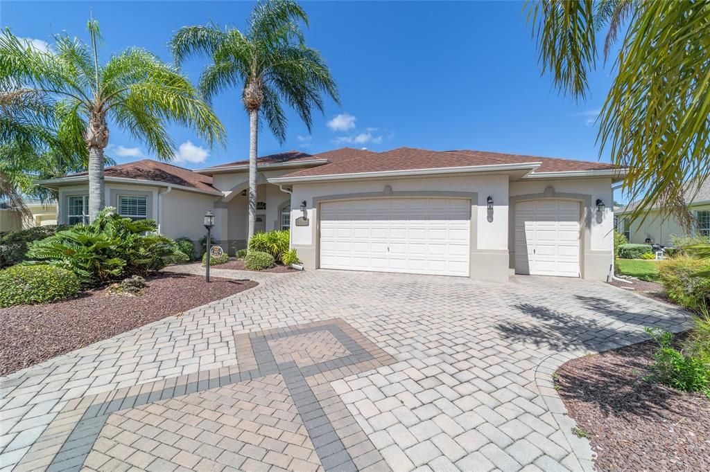 Recently Sold: $1,150,000 (3 beds, 2 baths, 2582 Square Feet)