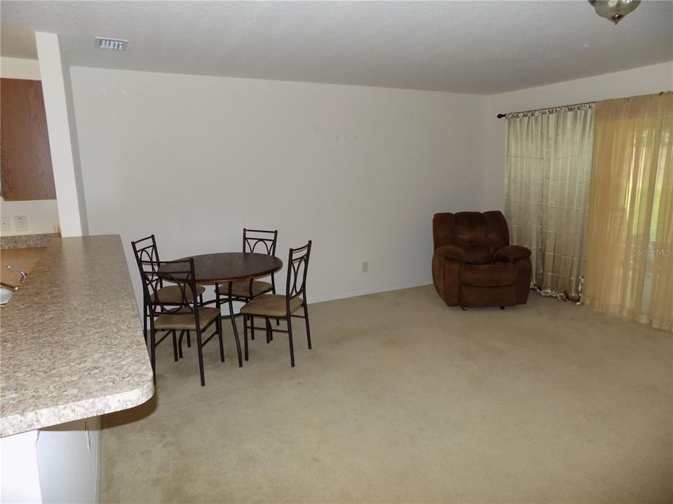 Active With Contract: $205,500 (2 beds, 2 baths, 1254 Square Feet)