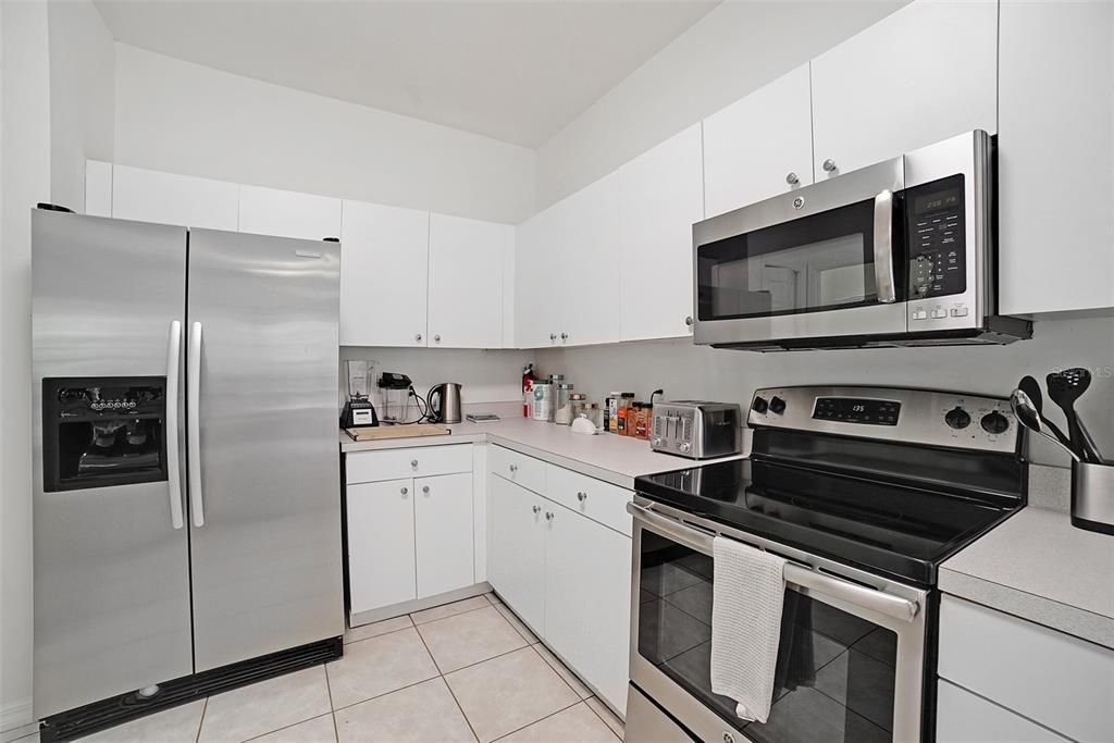 Recently Sold: $489,000 (3 beds, 2 baths, 1536 Square Feet)