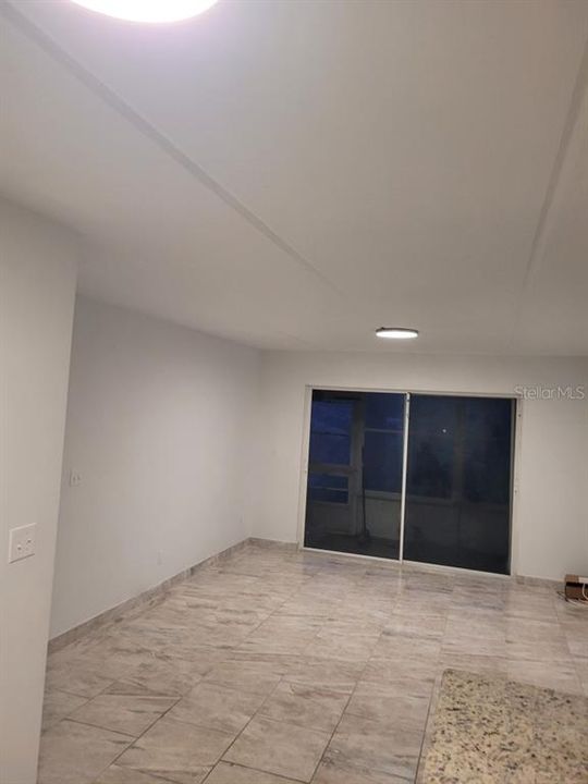 En Venta: $190,000 (2 camas, 2 baños, 975 Pies cuadrados)