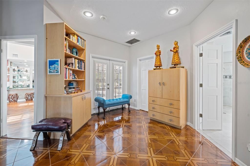 Spacious main bedroom