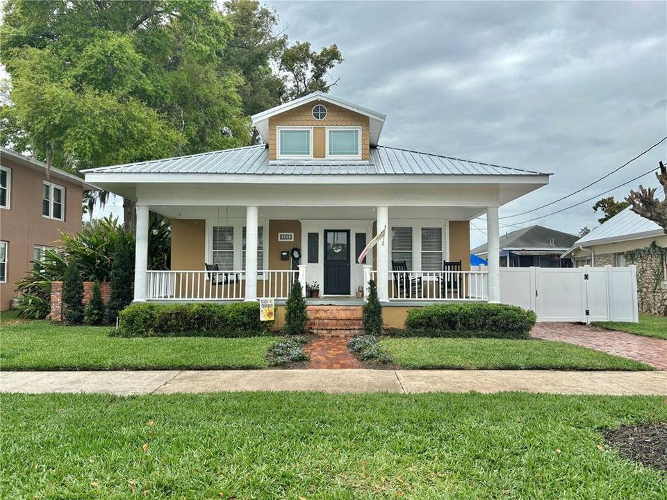 Recently Sold: $292,000 (3 beds, 2 baths, 1768 Square Feet)