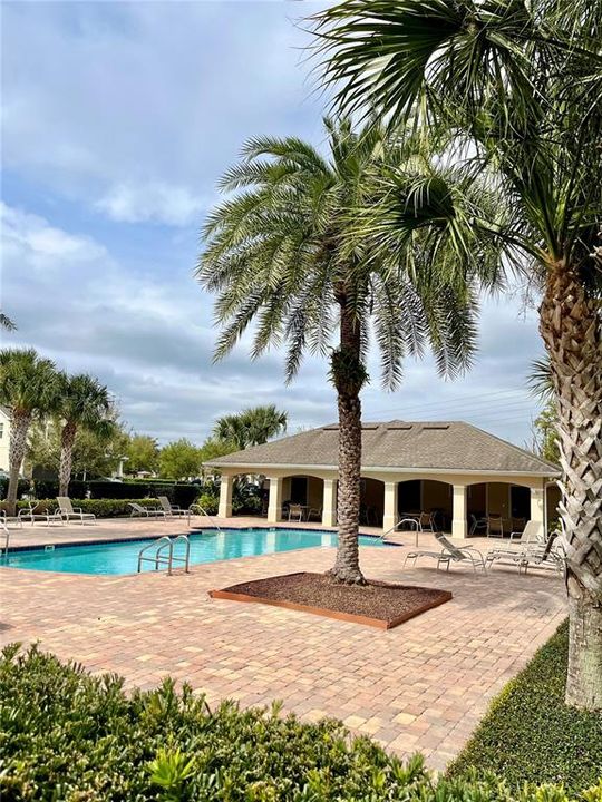 Recently Sold: $695,000 (5 beds, 3 baths, 2852 Square Feet)