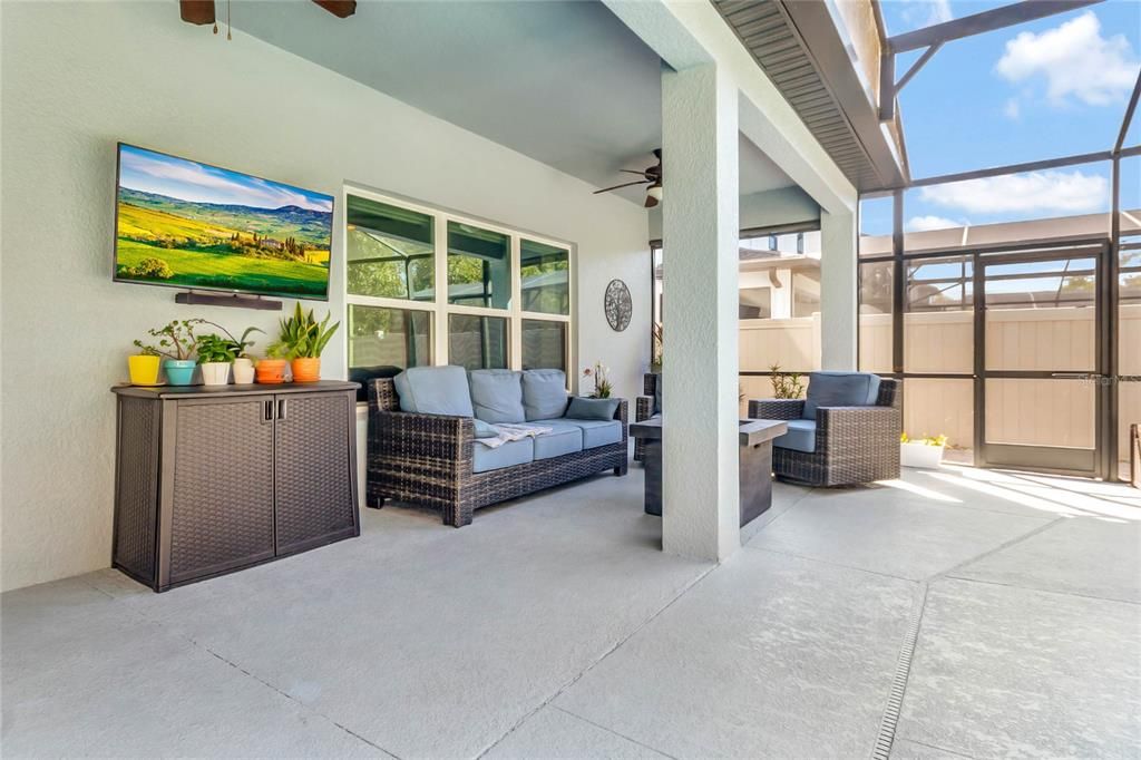 Recently Sold: $695,000 (5 beds, 3 baths, 2852 Square Feet)