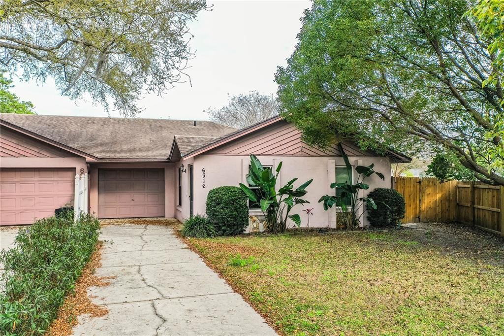 Recently Sold: $230,000 (2 beds, 2 baths, 1125 Square Feet)