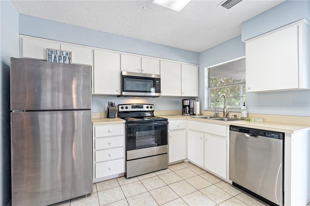 Recently Sold: $225,000 (2 beds, 1 baths, 1020 Square Feet)