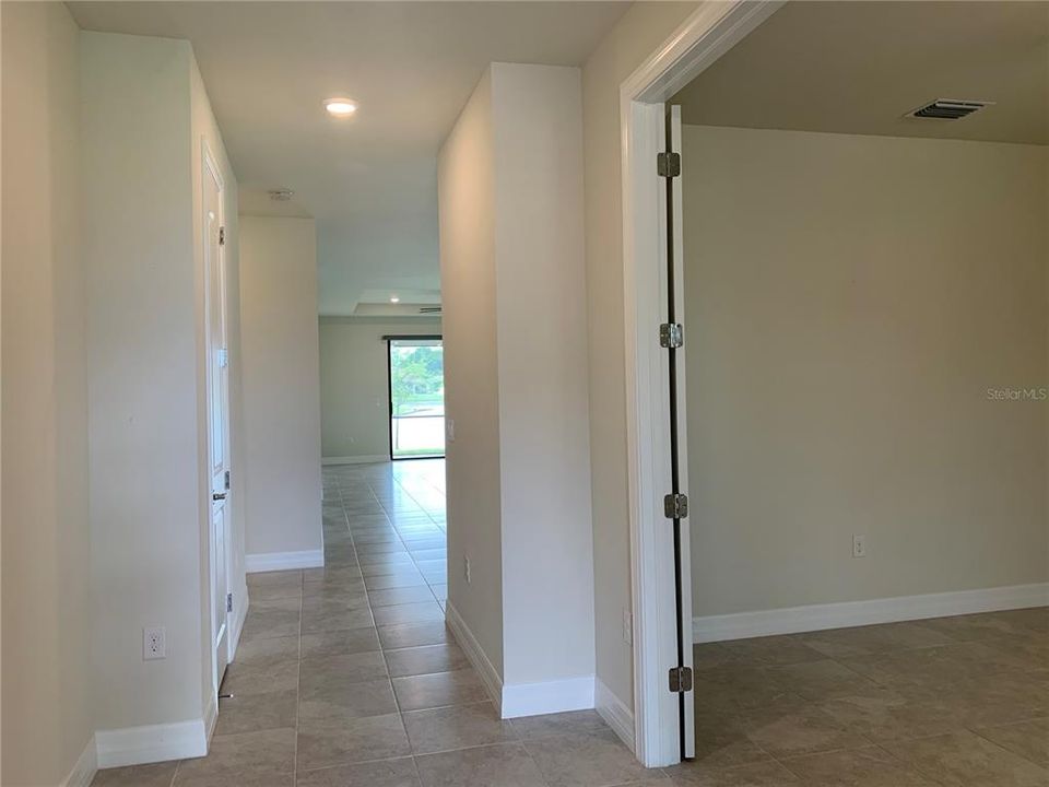 Active With Contract: $2,450 (3 beds, 2 baths, 1955 Square Feet)