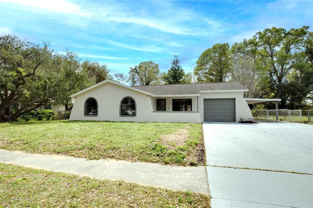 Recently Sold: $375,000 (5 beds, 2 baths, 1335 Square Feet)