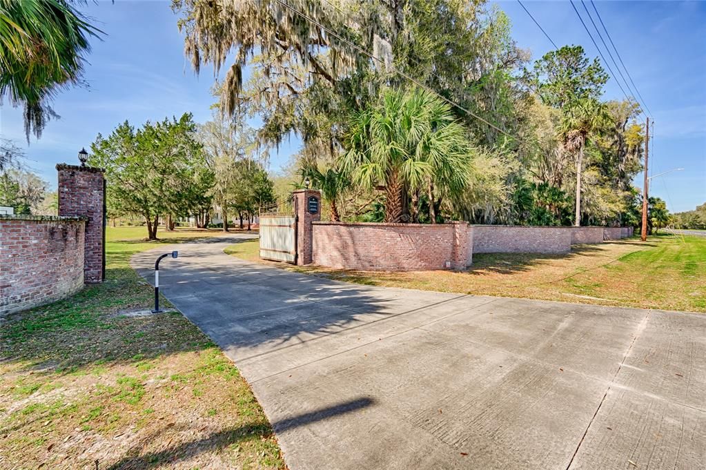 Active With Contract: $1,250,000 (4 beds, 4 baths, 3353 Square Feet)