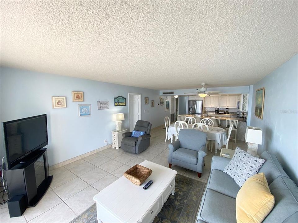 Recently Sold: $590,000 (2 beds, 2 baths, 1263 Square Feet)