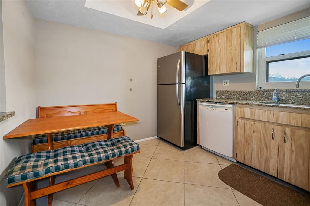 Recently Sold: $137,500 (1 beds, 1 baths, 745 Square Feet)