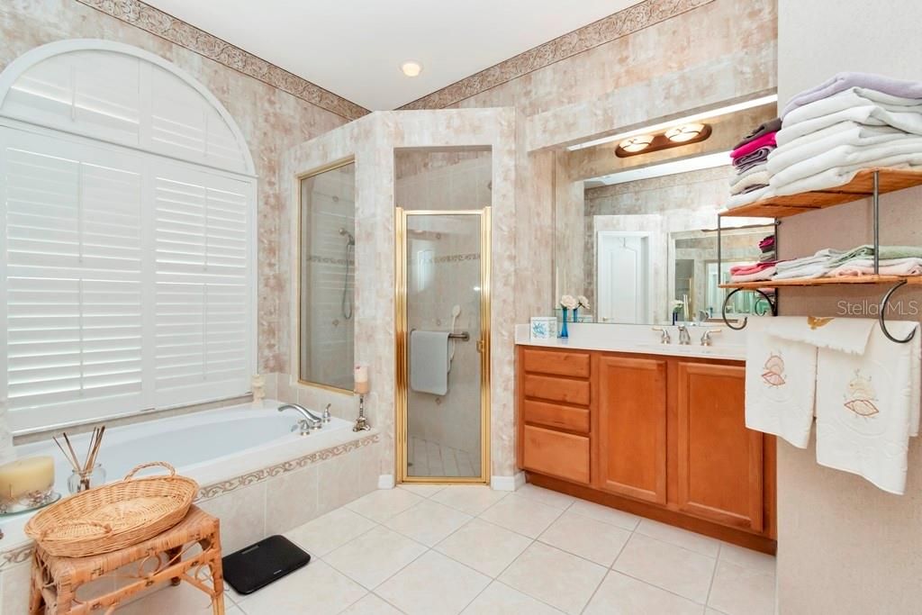 Недавно продано: $699,900 (4 спален, 3 ванн, 2951 Квадратных фут)