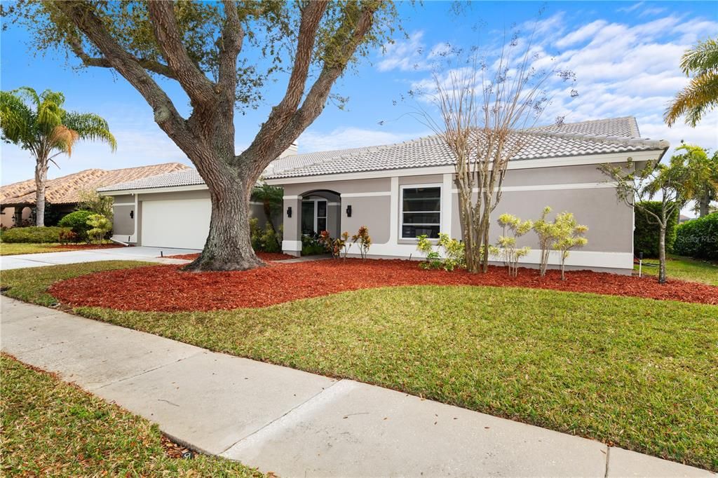 For Sale: $1,375,000 (4 beds, 2 baths, 2911 Square Feet)