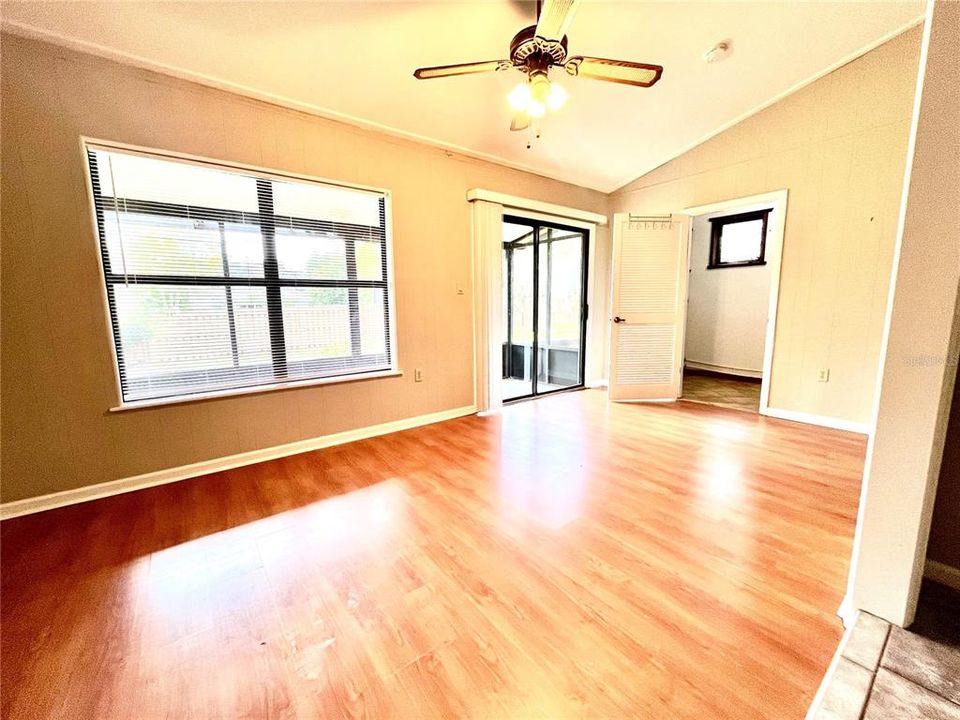For Sale: $250,000 (2 beds, 2 baths, 1344 Square Feet)