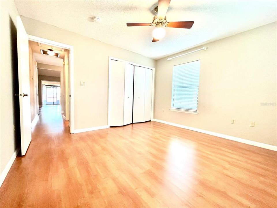 For Sale: $260,000 (2 beds, 2 baths, 1344 Square Feet)