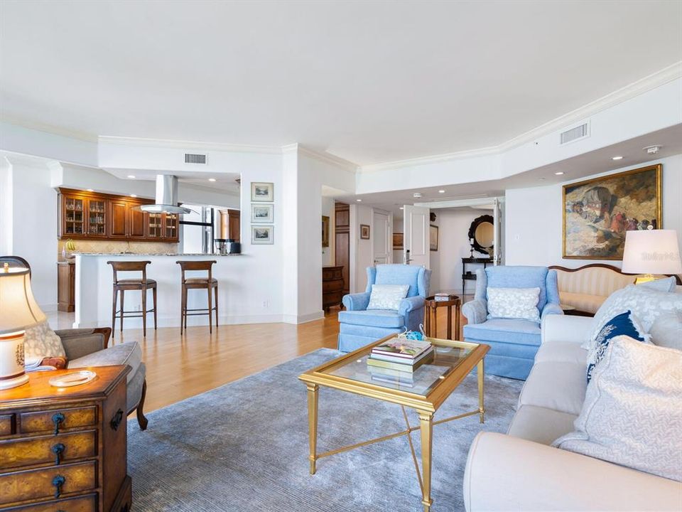 Active With Contract: $2,800,000 (3 beds, 3 baths, 2650 Square Feet)