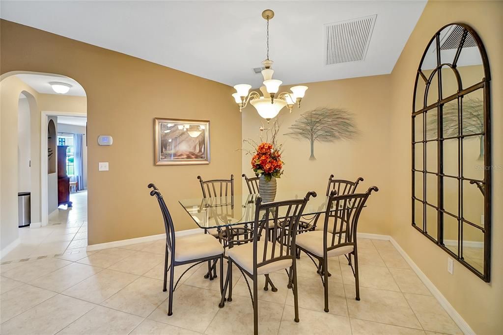 Recently Sold: $335,000 (2 beds, 2 baths, 1764 Square Feet)